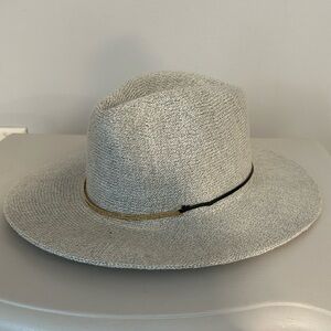 Women’s hat Mud Pie